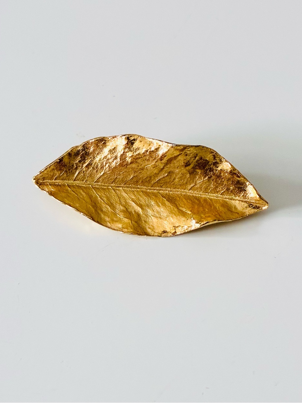 Trifari Crown Trifari Vintage Gold Leaf-Shaped Brooch Pin